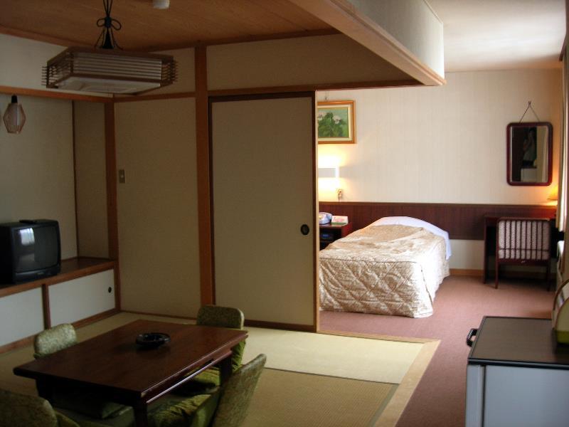 Hotel Weisser Hof Happei Hakuba Bagian luar foto